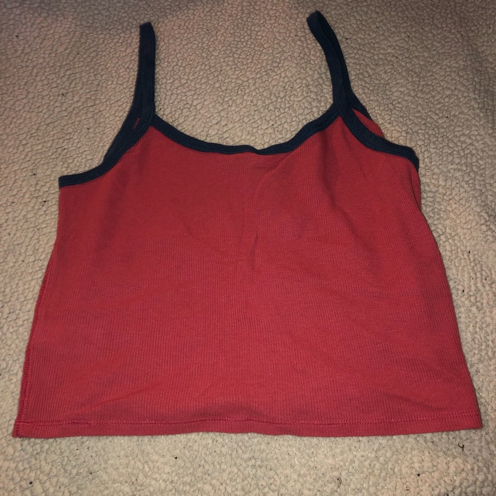 Cropped Tank Top - Picture 3 of 3
